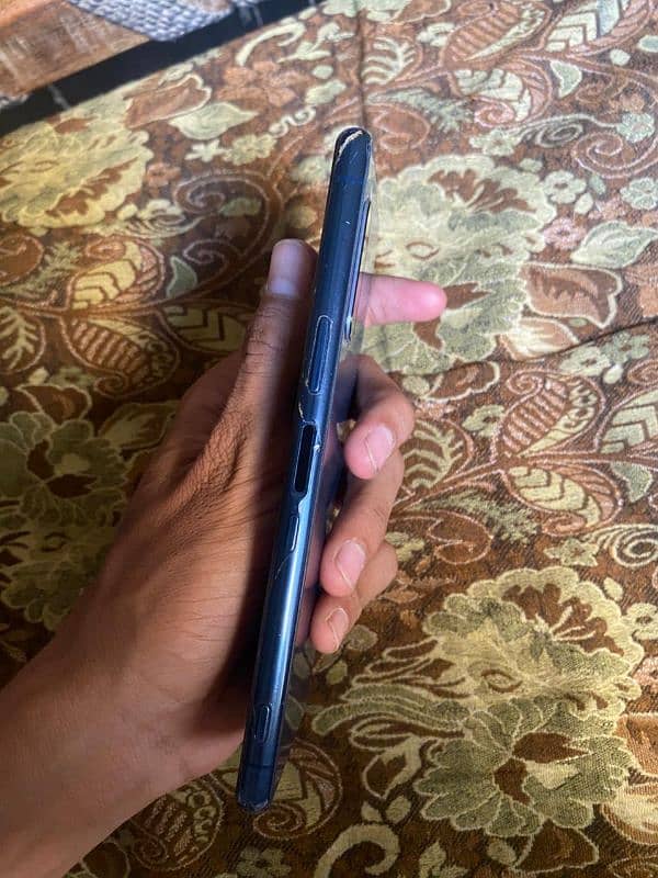 Sony Xperia 5 10/10 exchange possible with iphone 11 2