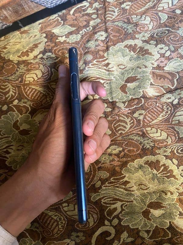 Sony Xperia 5 10/10 exchange possible with iphone 11 5