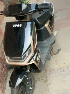 Evee