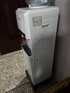 Dawlence Water Dispenser