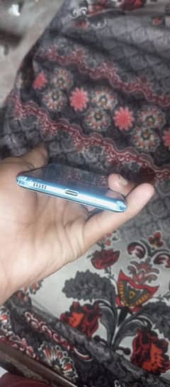 Whatsapp no 03240440945