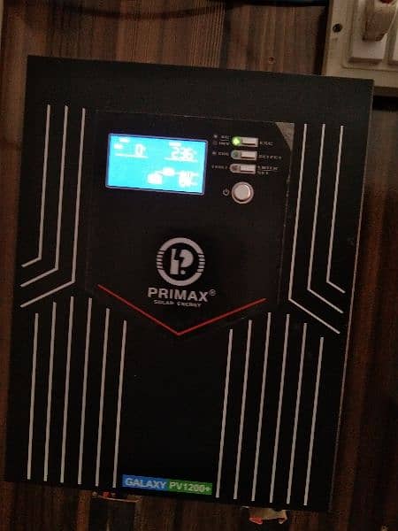 1.2 mppt inverter 900watt output good condition 10/10 no repair 11