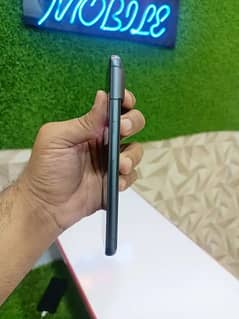 Google pixel 8 {PTA approve} with warranty black Color