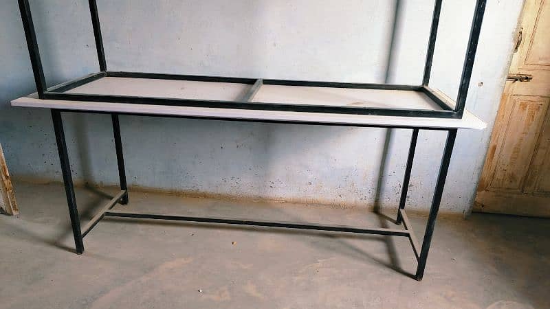 2 computer tables 1