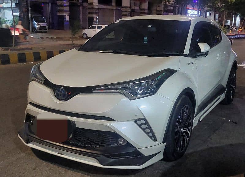 TOYOTA CH-R G LED BROWN INTERIOR MODEL 2019 CLEAR 2024 JUNE 1
