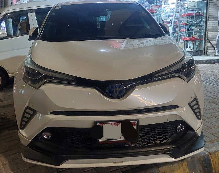 TOYOTA CH-R G LED BROWN INTERIOR MODEL 2019 CLEAR 2024 JUNE 6