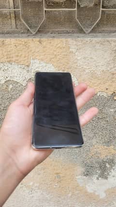 screen roungh little bit side sa crack hai or back srack