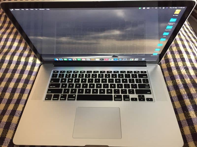 MacBook 15 Pro 2