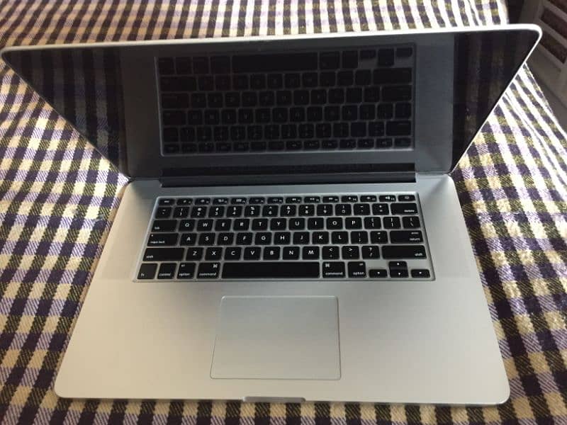 MacBook 15 Pro 6