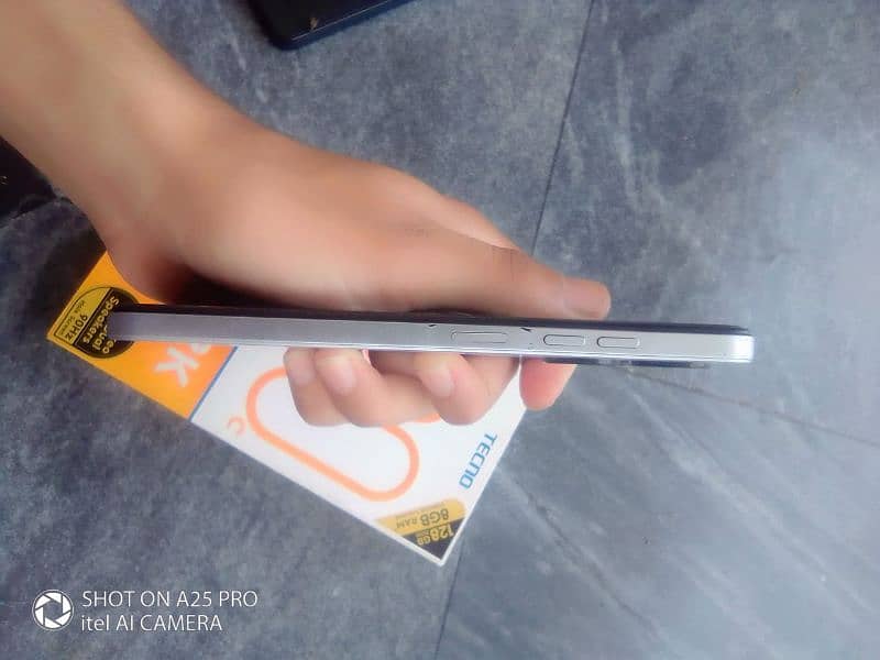 Tecno spark 20 C 4