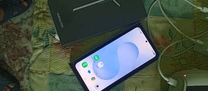 Samsung S25 plus physically plus e Sim 12/256 Snapdragon 8 Elite