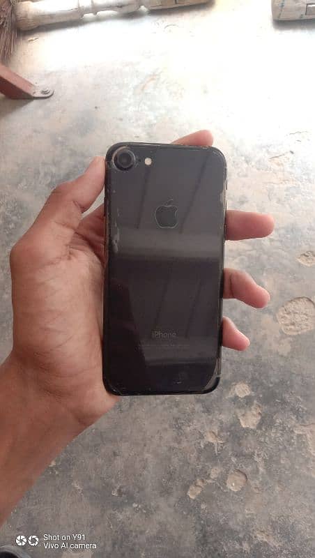iPhone 7 / PTA Approved / Storage 128 GB / Bettery Health 100/ 5
