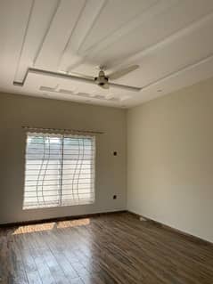 1 Kanal Single Story New House For Rent In Opf Society