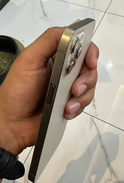 Iphone 12 pro max (Non PTA)