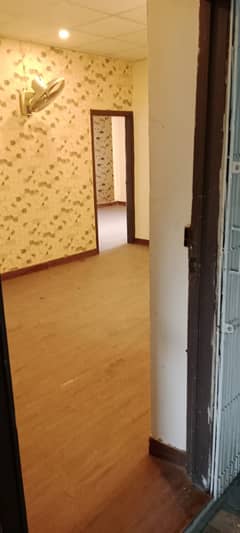 750sqft