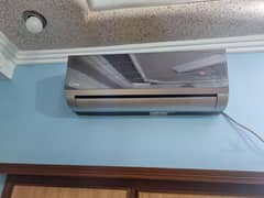 I am sel my ase good condition ch h cristal spirit Kenwood 03132432355