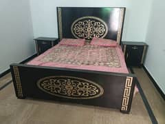 1 bed 2 side tabel 1 dressing with metter. . .