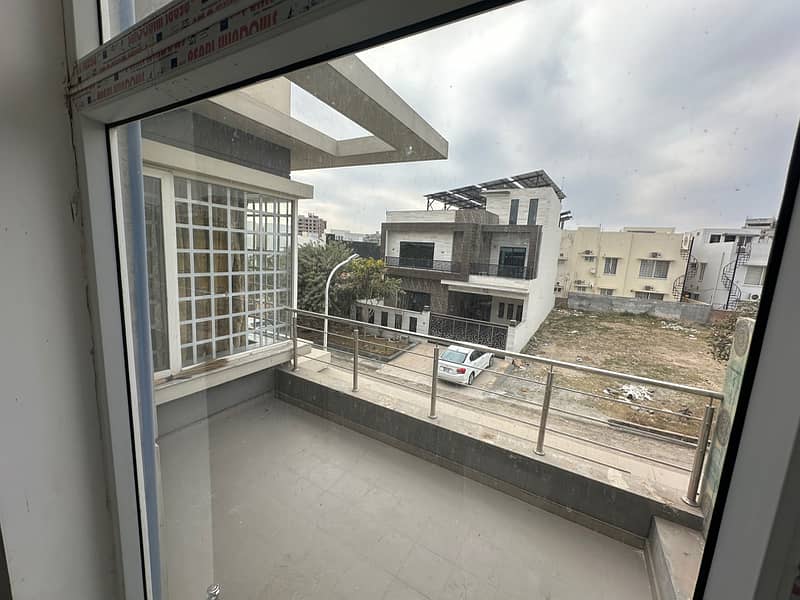 7 Marla Corner Plot With 2 Marla Extra Land Plot For Sale In L Block Gulberg Residencia 1