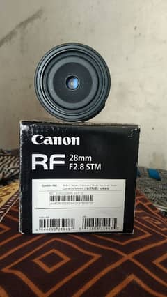 Canon RF 28mm f/2.8 STM Lens