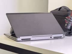 USED DELL PRECISION 7720