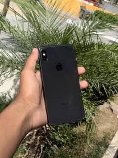 Iphone Xs Max factory unlock non pta