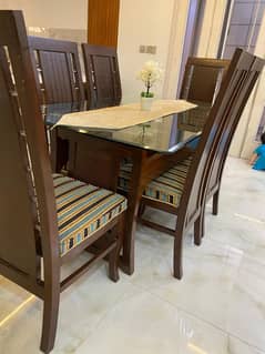 6 seater Dining table and center table