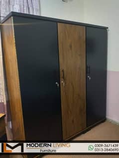 Wardrobe 3 Doors Shelves And Drawers Full Size