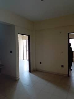 2 bed lounge flat for sale