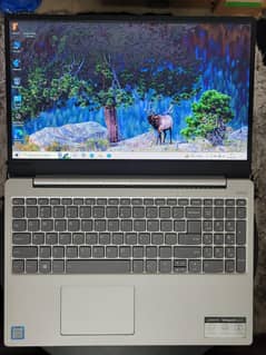 Quad-core i5 8th gen - 15.6 FHD  - 16gb ram / 256 gb SSD