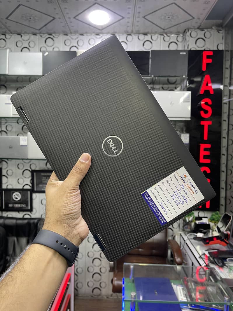 Dell Latitude 7410 core i7-10th Generation 32 Gb ram 256 gb ssd 9