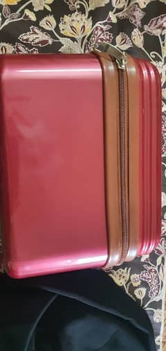 swiss gear beauty box