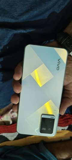Vivo Y21