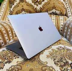 MacBook