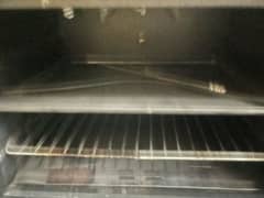 gas oven with 3 stoves