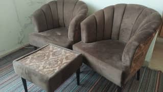 2 sofas with one table