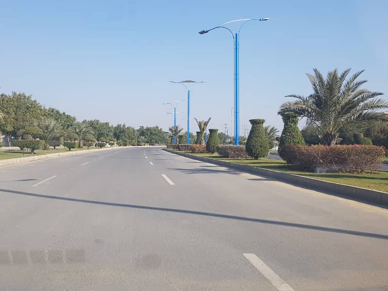 Possession Utility Paid 5 Marla Plot for Sale in J Block Phase 2 Bahria Orchard Lahore 1