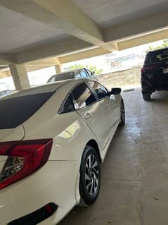 Honda civic x 2016 full option Ug geniune condition