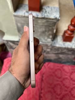 condition 10/10 Air tite 128gb memory 81 battery health with box
