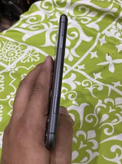 iphone 11 64gb betery health 93 bilkul new hai