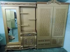 Dressing and Almirah