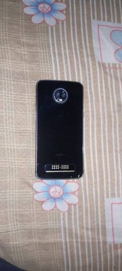 MOTO Z3