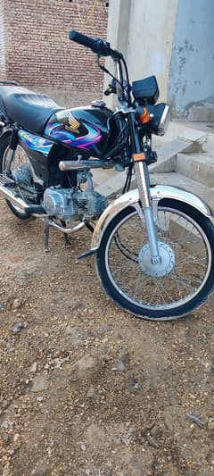 Honda CD 70 2024