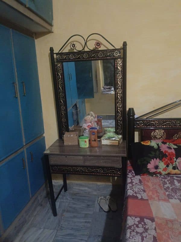 Bed . Matrix . dressing table 1