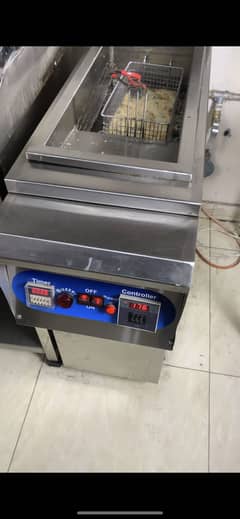 Almost New 16 Liter Fryer