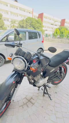 Yahmha YBR125