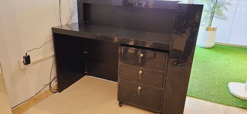 Reception Counter Table 2