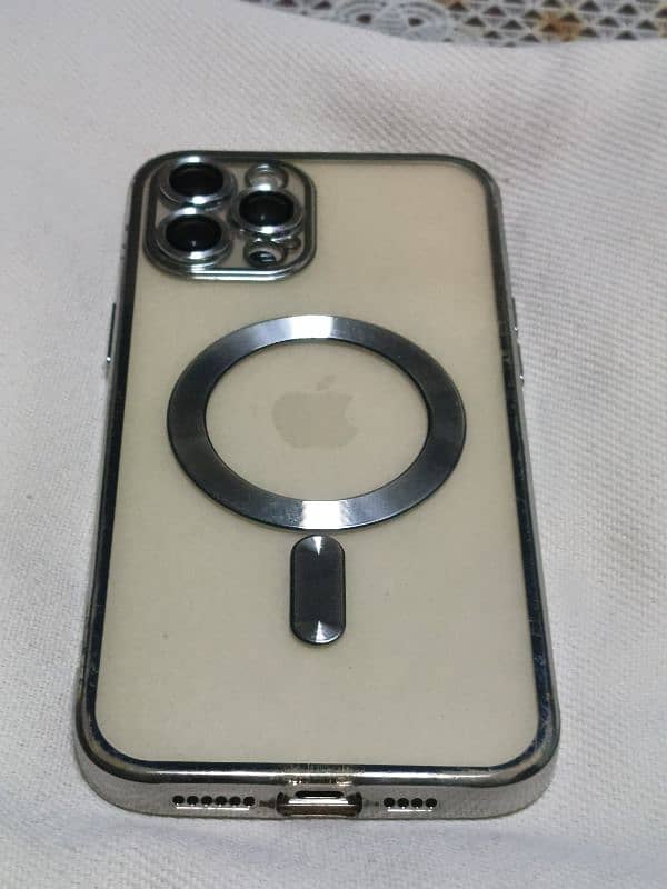 12 pro max (ماسٹرکاپی) 0