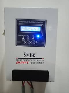 Simtek Hybrid Solar Mppt charge controller