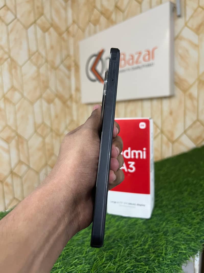 Redmi A3 4gb Ram 64gb Storage With Box & Charger 3