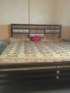 iron full size bed